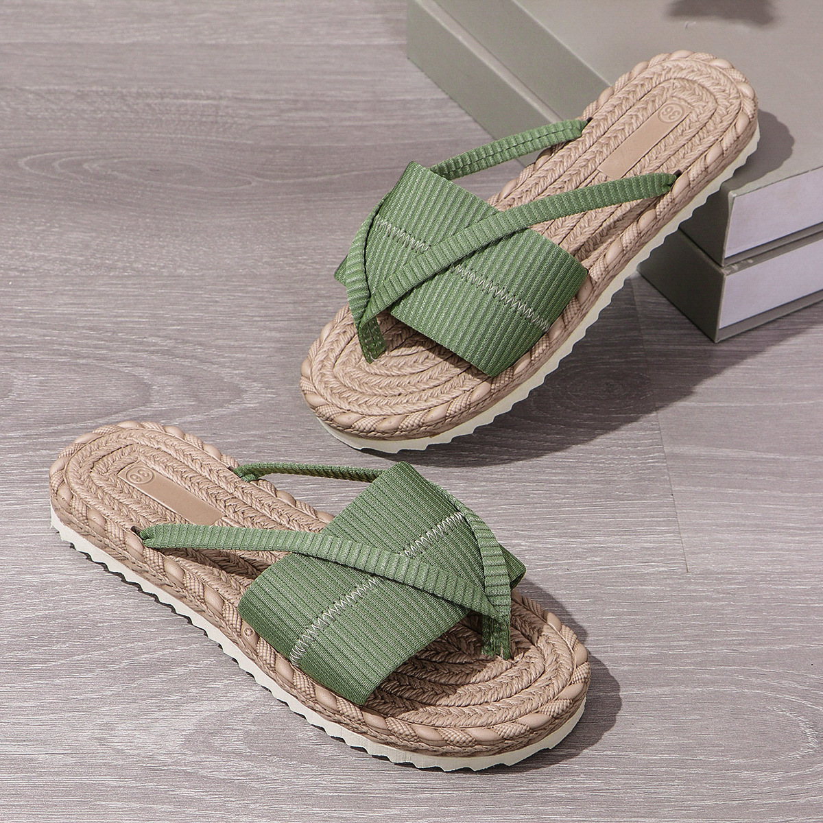 Women's Beach Vacation Sandals Fashion Toe-Strap Flip-Flops Slipper - Image 5