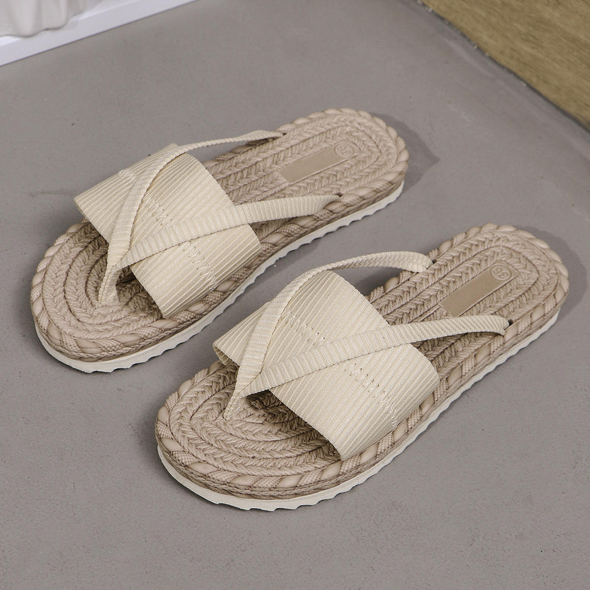 Women's Beach Vacation Sandals Fashion Toe-Strap Flip-Flops Slipper - Image 4