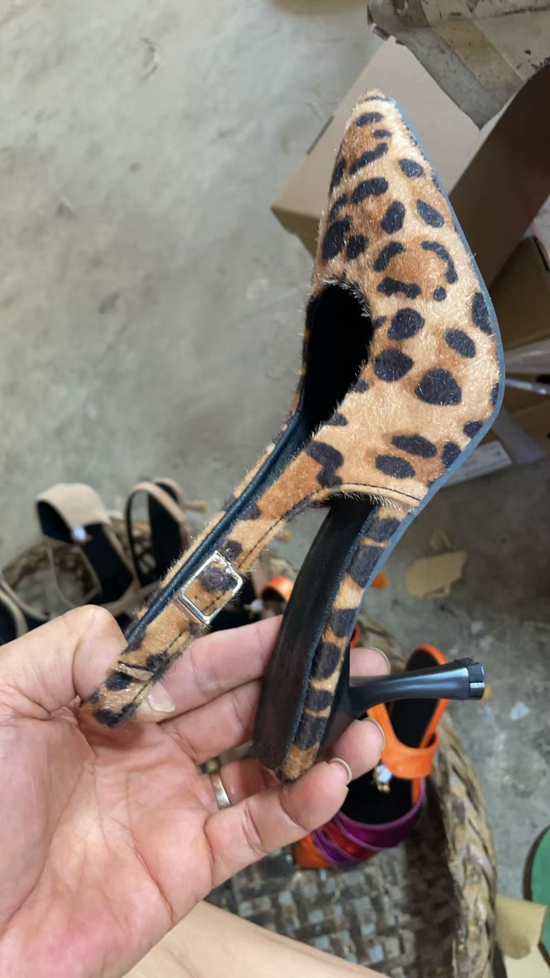 Fashion High-Heeled Pointed-Toe Women's Shoes 40-43 Large Size Slip-On Elegant Sandals - Image 3