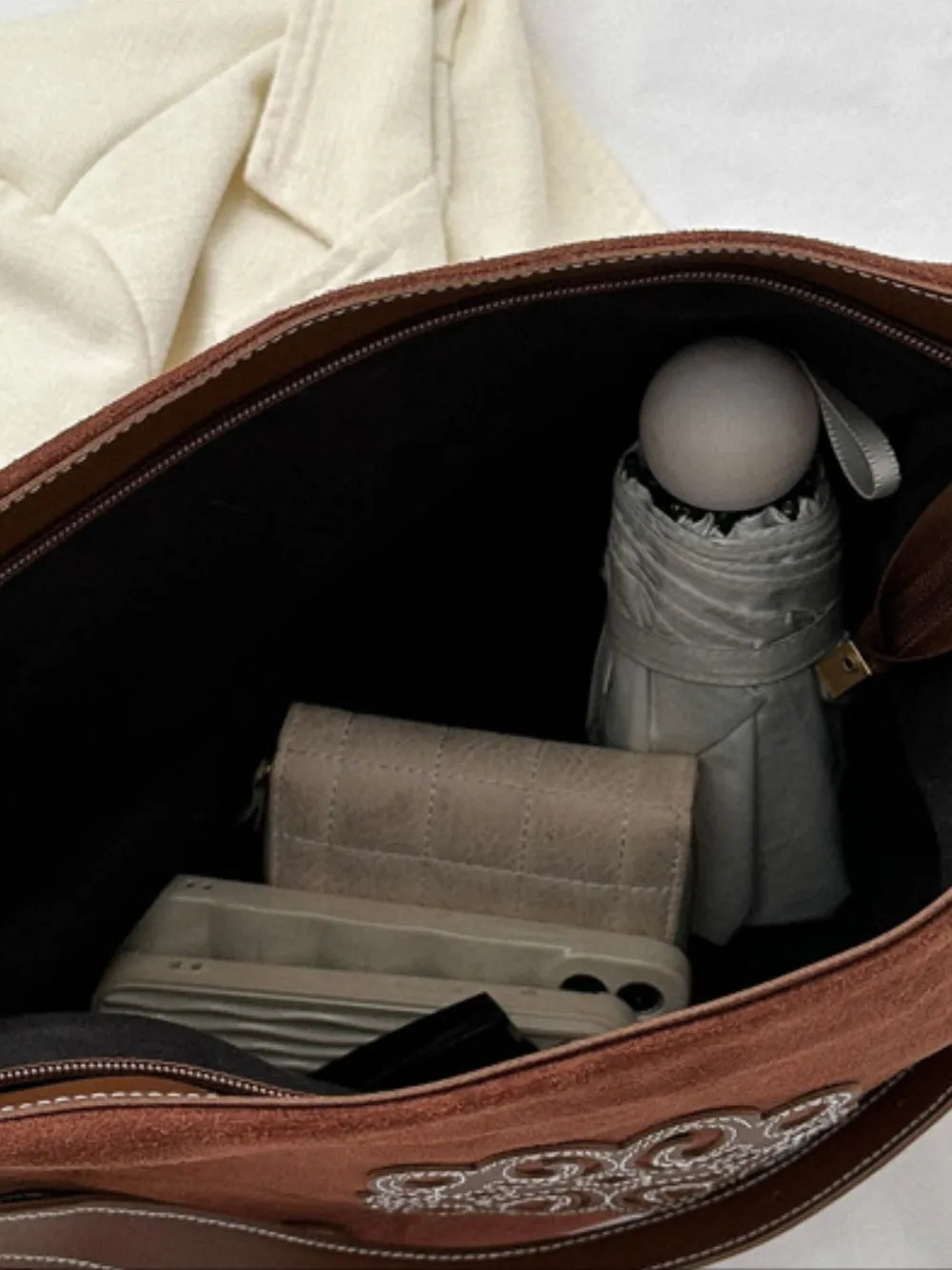 Suede Patch Adjustable Strap Tote Bag - Image 4