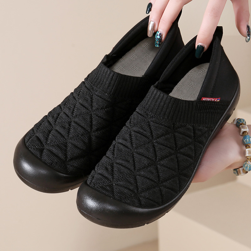 Spring Casual Slip-On Beijing Cloth Shoes Lightweight Flat Shoes Soft Sole Comfortable Versatile Mom Shoes - Image 6