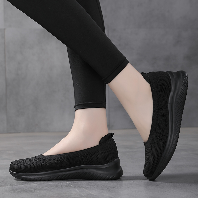 Large size soft soled fly woven women's shoes are breathable and can be easily stepped on in a fashionable single shoe for women - Image 3