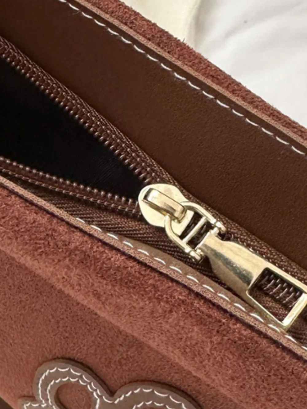 Suede Patch Adjustable Strap Tote Bag - Image 3