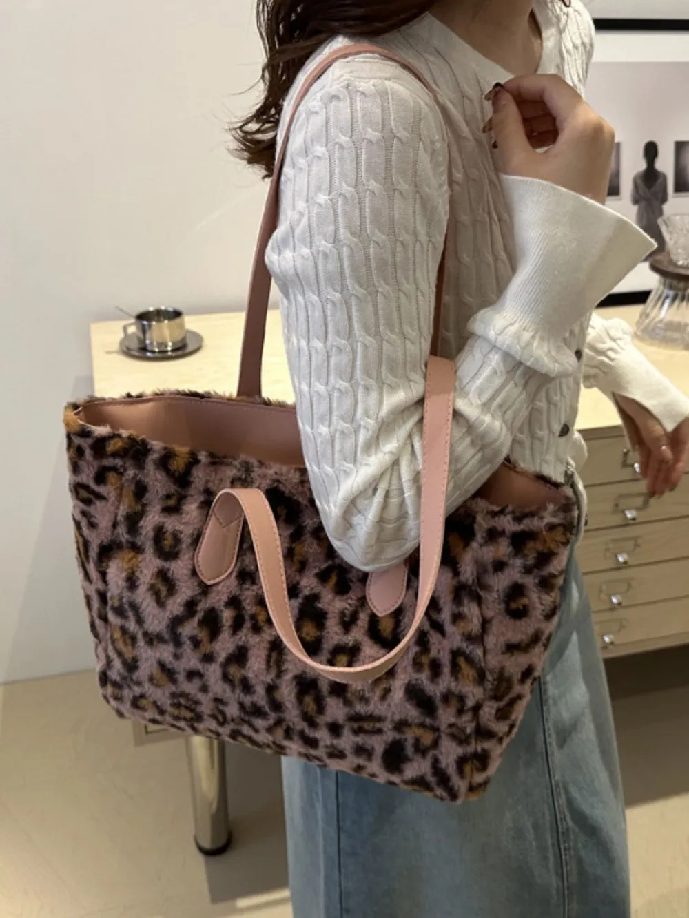 Leopard Fluff Tote Bag - Image 2