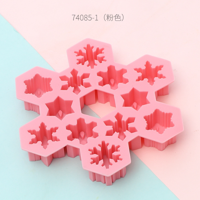 1 PCS Christmas Ice Molds Chocolate Snowflake Cookie Gummies Gummy Silicone Soap Biscuit - Image 10