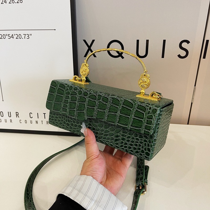 Lacquer leather portable mailman bag versatile shoulder bag - Image 3