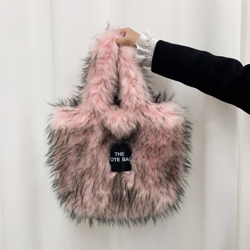 Crossbody Tote Bag Imitation Raccoon Fur Grass Plush Large Capacity Tote Bag Personalized Retro - Image 10