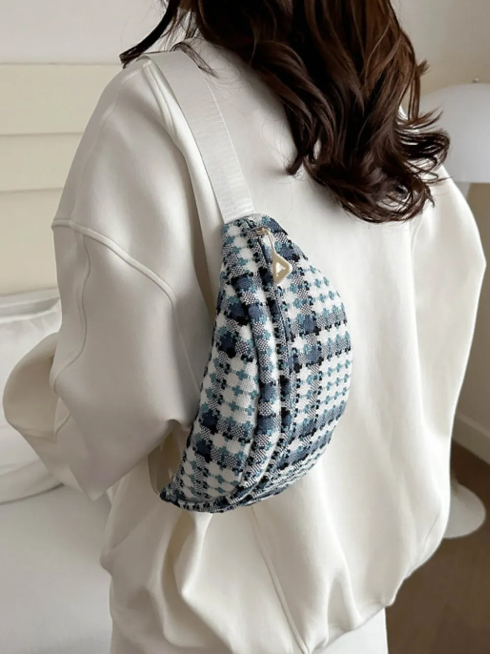 Plaid Wide Strap Crossbody Bag - Image 11