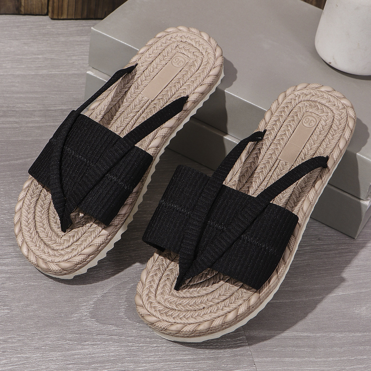 Women's Beach Vacation Sandals Fashion Toe-Strap Flip-Flops Slipper - Image 2