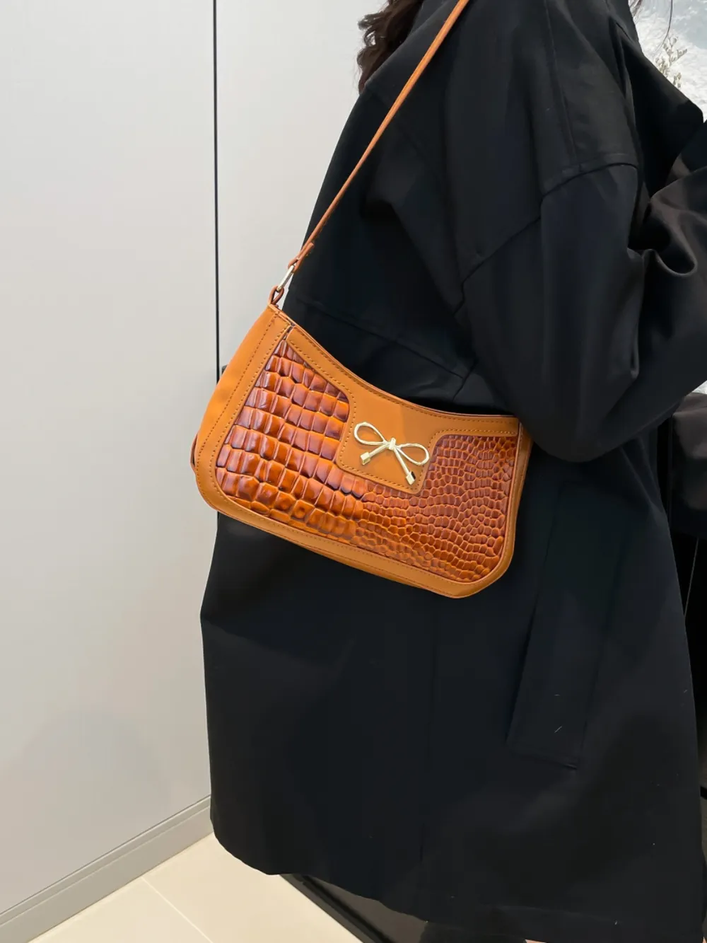 Bow PU Leather Shoulder Bag - Image 4