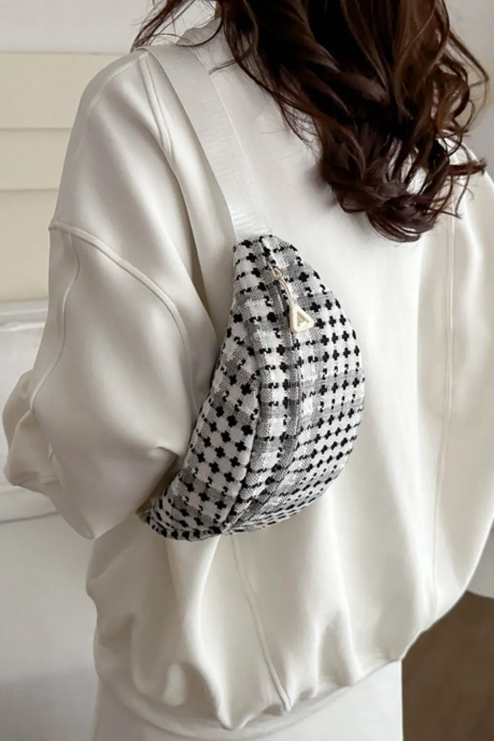 Plaid Wide Strap Crossbody Bag - Image 4