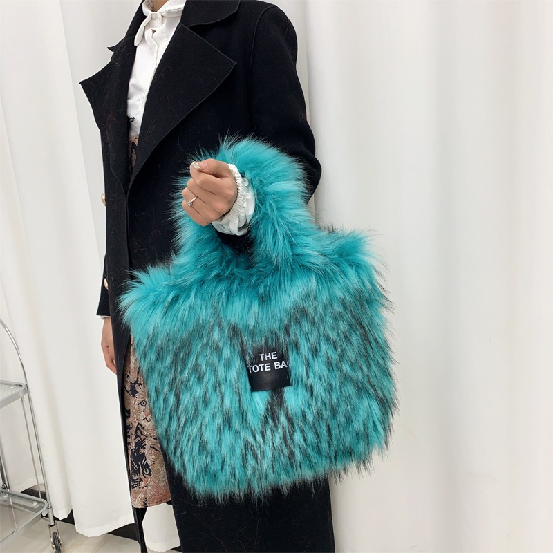 Crossbody Tote Bag Imitation Raccoon Fur Grass Plush Large Capacity Tote Bag Personalized Retro - Image 4